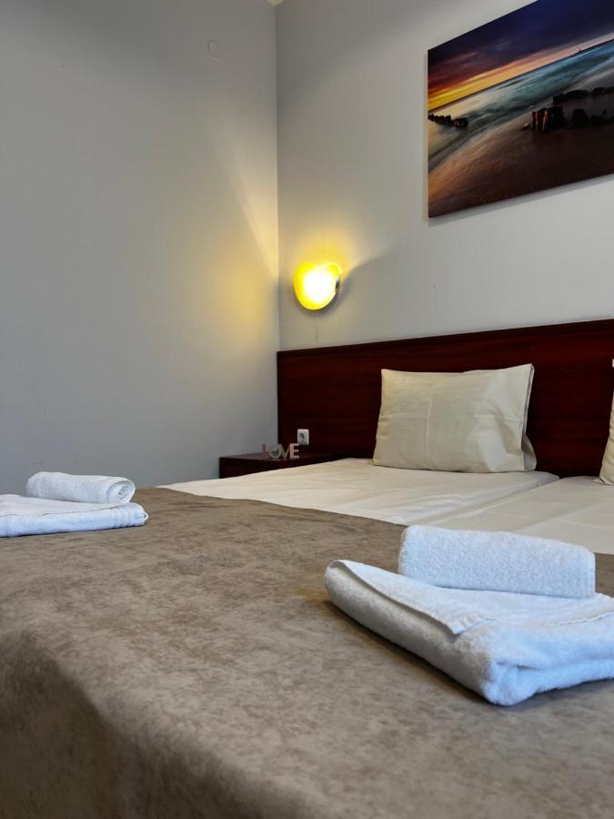 Hotel Central バルチク エクステリア 写真